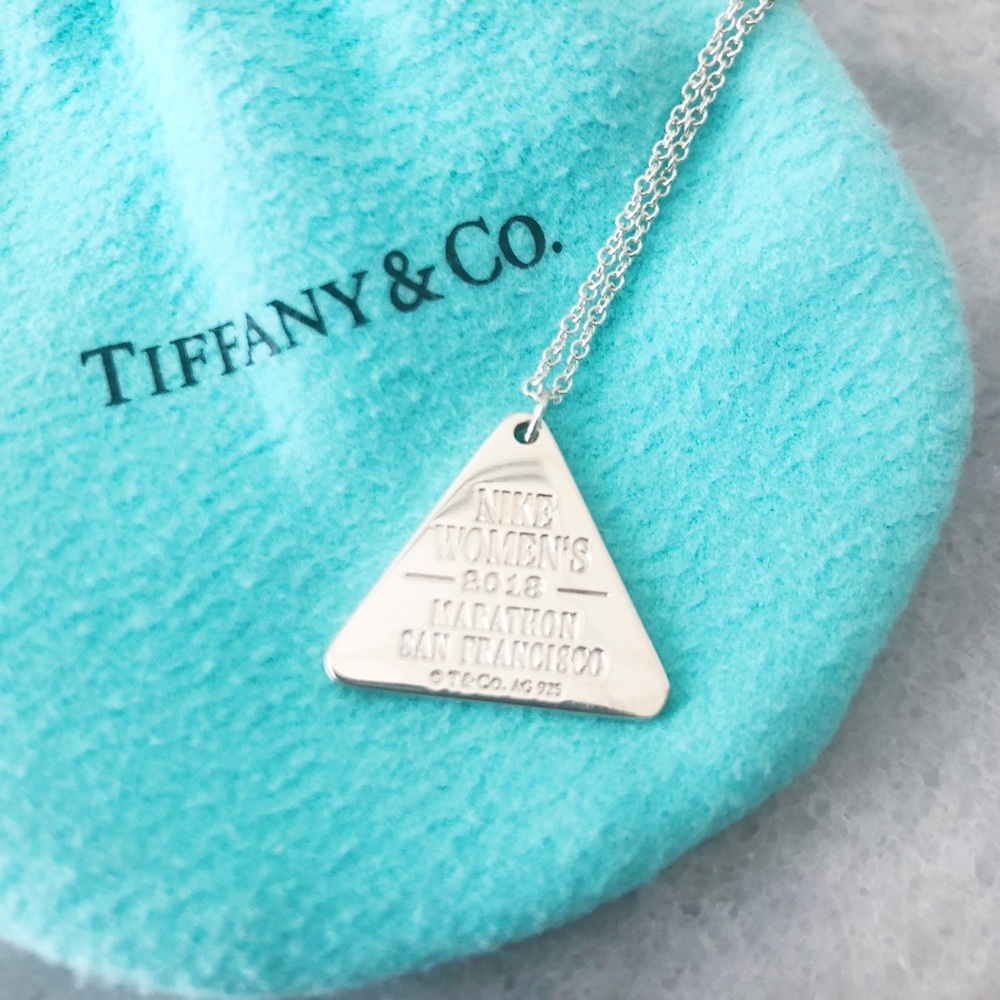 2013 Nike SF Marathon Necklace - Picture 2 of 4